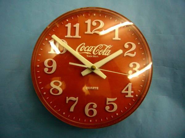 70'S？■コカコーラ・壁掛丸型電池時計・クォーツ・プラ製■