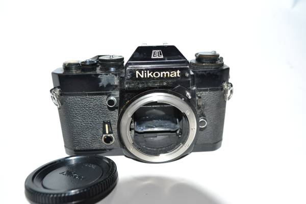 ニコマート　ＥＬ　黒ボデー　外観悪い