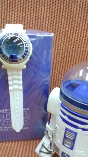 スターウォーズ　　　R2－D2　　　時計　　　限定