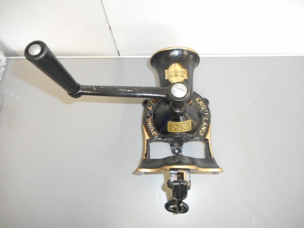 A1542　vintage Coffee mill ヴィンテージコーヒーミルNO、1