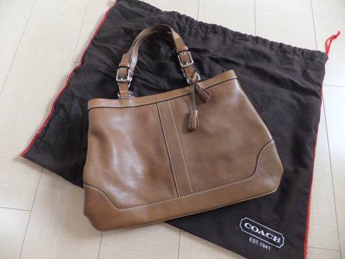 コーチ/COACH　★　レザー タッセル付バッグ　★ベージュ