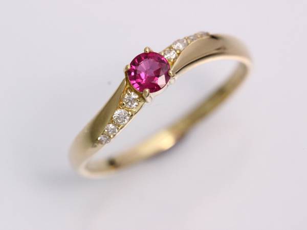 ☆☆☆☆ K18 天然ルビー リング11号 (新品/送料無料）☆☆☆☆