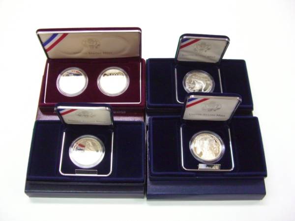 ◆　（未使用品）　アメリカ　１ドル銀貨他　計４点セット　◆