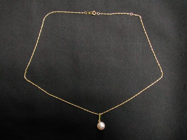 ■美品:イタリア製K18ネックレス 1粒真珠のトップ付　　 Dn145