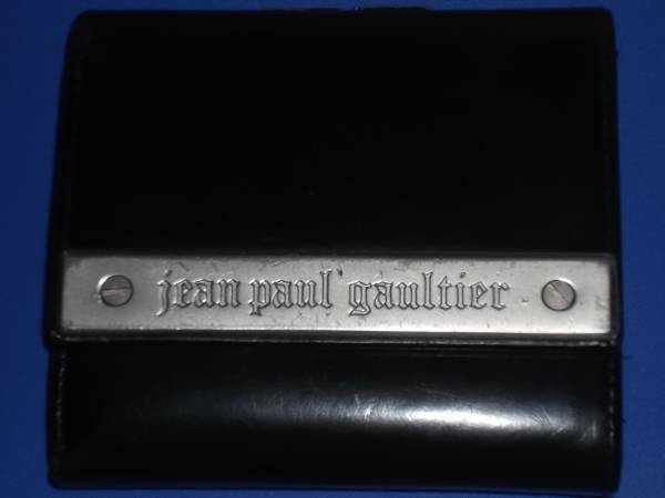 Jean Paul Gaultier ジャンポール ゴルチェ メタルプレート 黒 レザー 折 財布