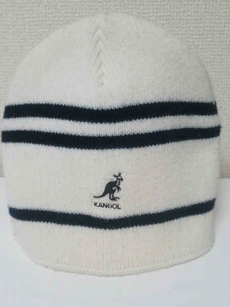 美品 カンゴール ニット帽 ホワイト 白 KANGOL ファッション 防寒 通勤 通学