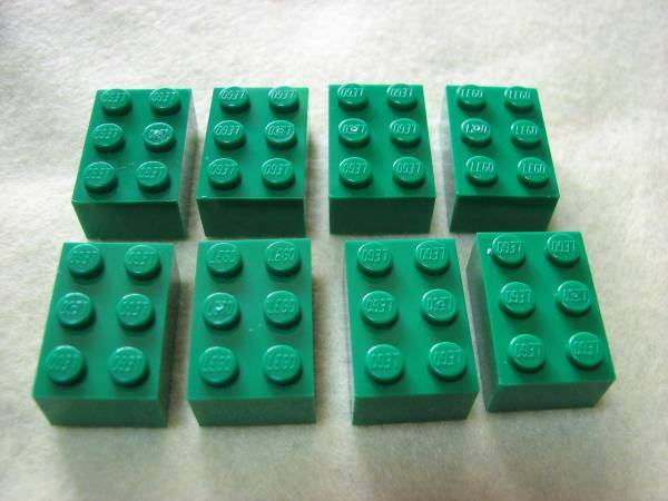 ☆レゴ-LEGO★3002★基本ブロック[緑]2x3★8個★新品