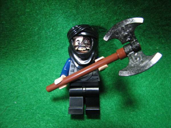 ☆レゴ-LEGO★フィグ★両刃の武器に覆面眼帯の戦士★新品★強そうな戦士★武器付き★USED