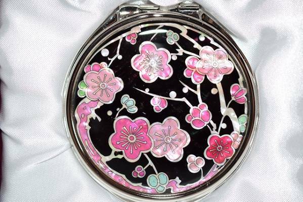 ◆韓国 伝統工芸◆螺鈿細工 コンパクトミラー◆梅の花◆